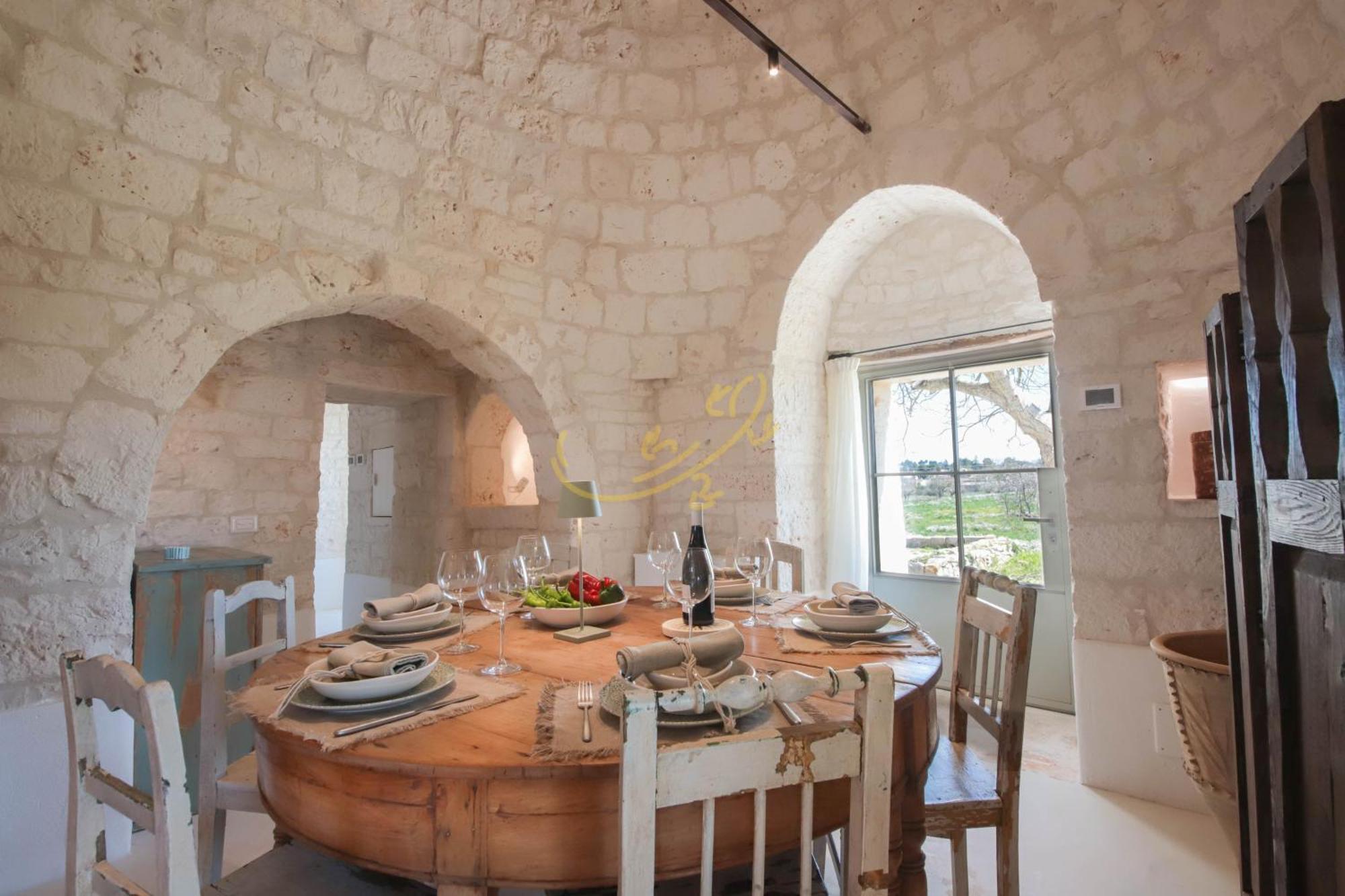 Villa Td I Coni Di Pinure Trulli With Scenic Valley View Martina Franca Exterior foto