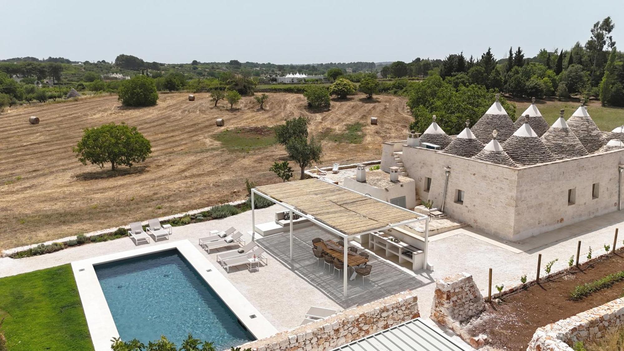 Villa Td I Coni Di Pinure Trulli With Scenic Valley View Martina Franca Exterior foto