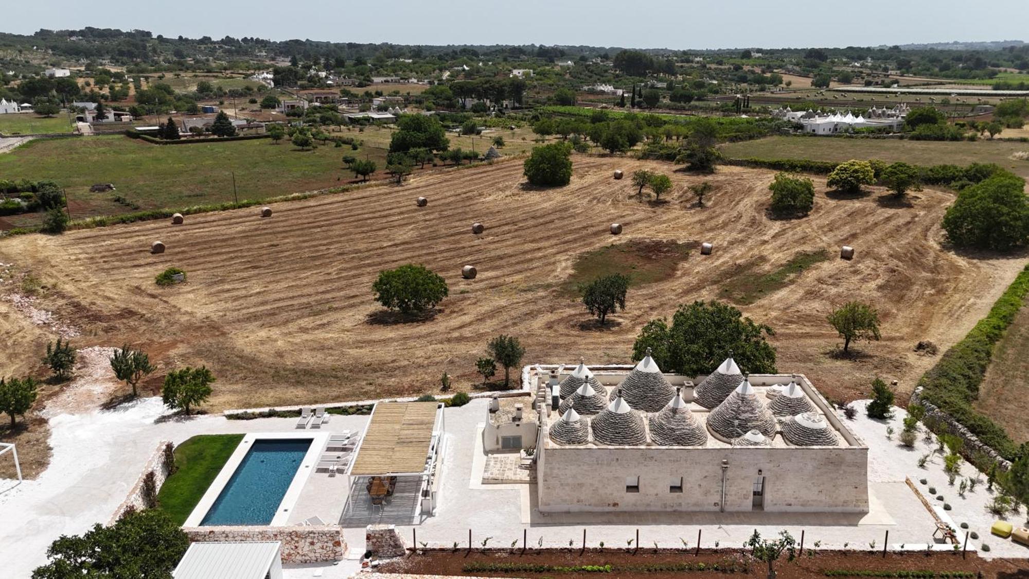 Villa Td I Coni Di Pinure Trulli With Scenic Valley View Martina Franca Exterior foto